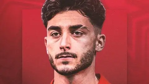 Raúl Moro firma por Osasuna para las próximas cinco temporadas y media Raúl Moro firma por Osasuna para las próximas cinco temporadas y media