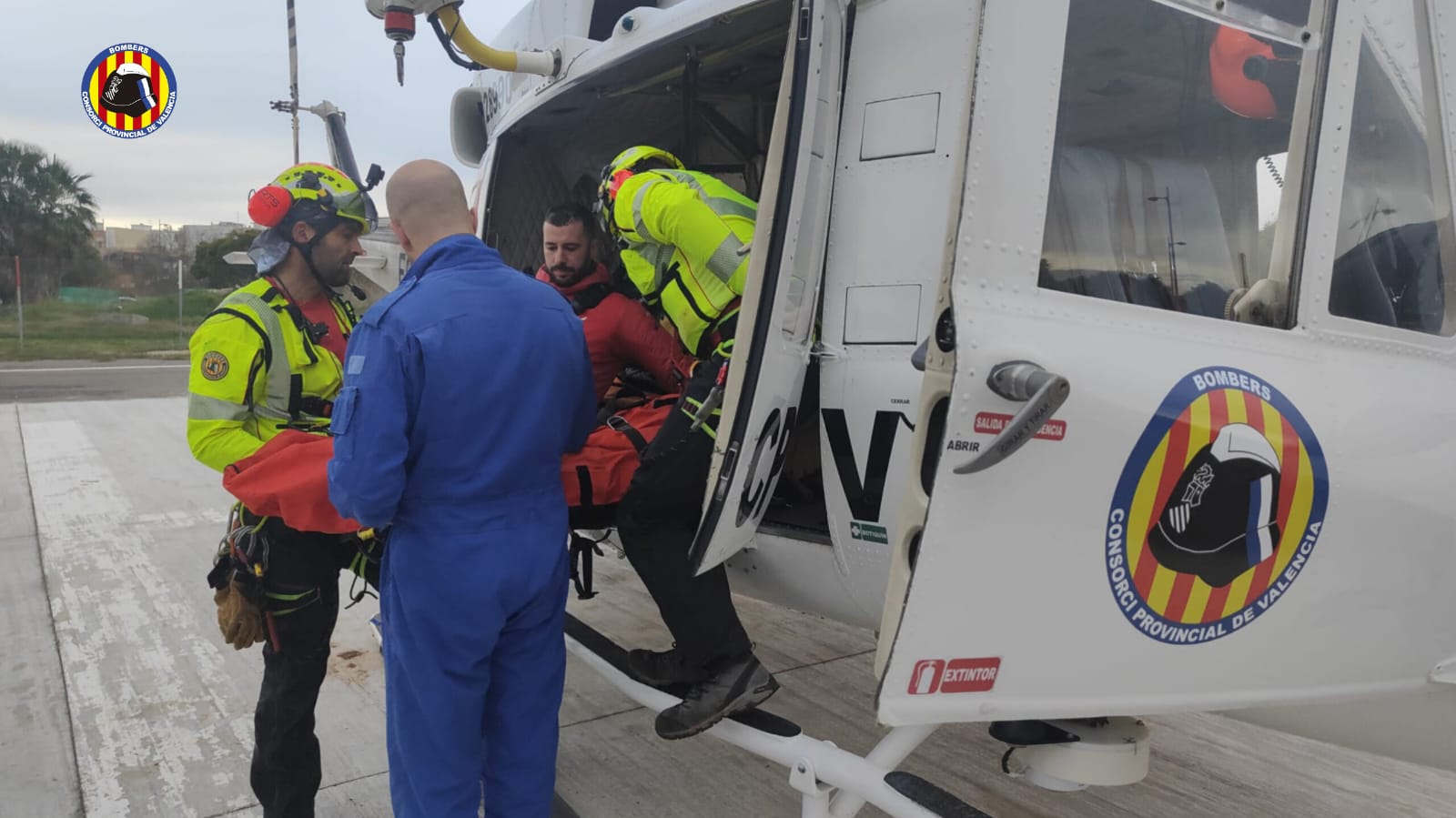 Localizan con vida a una joven desaparecida en Alzira tras un amplio operativo de búsqueda Localizan con vida a una joven desaparecida en Alzira tras un amplio operativo de búsqueda