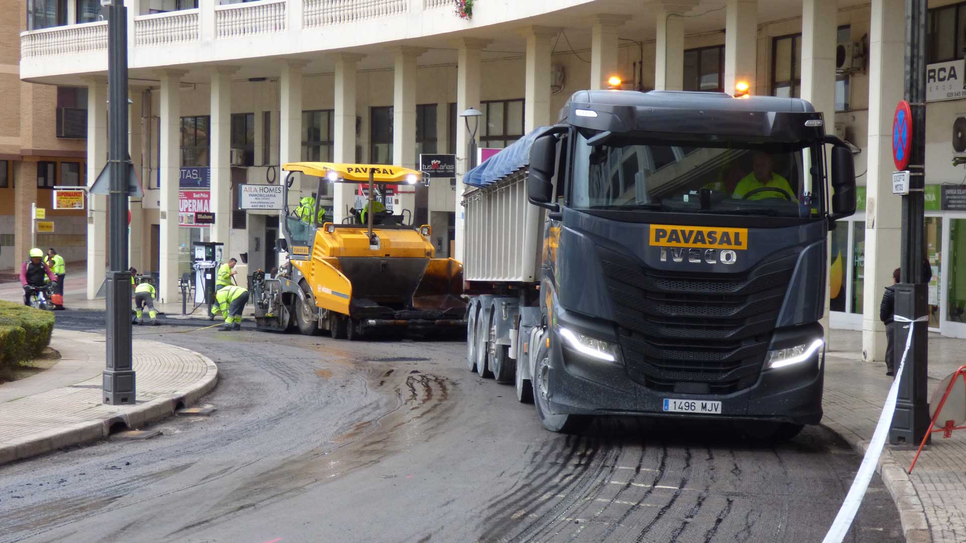 Benidorm concluye este viernes los trabajos de asfaltado y pintura en la avenida de l’Aigüera Benidorm concluye este viernes los trabajos de asfaltado y pintura en la avenida de l’Aigüera