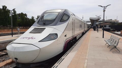 Tren 730 estacionado en Badajoz