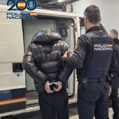 Uno de los detenidos en la operación policial