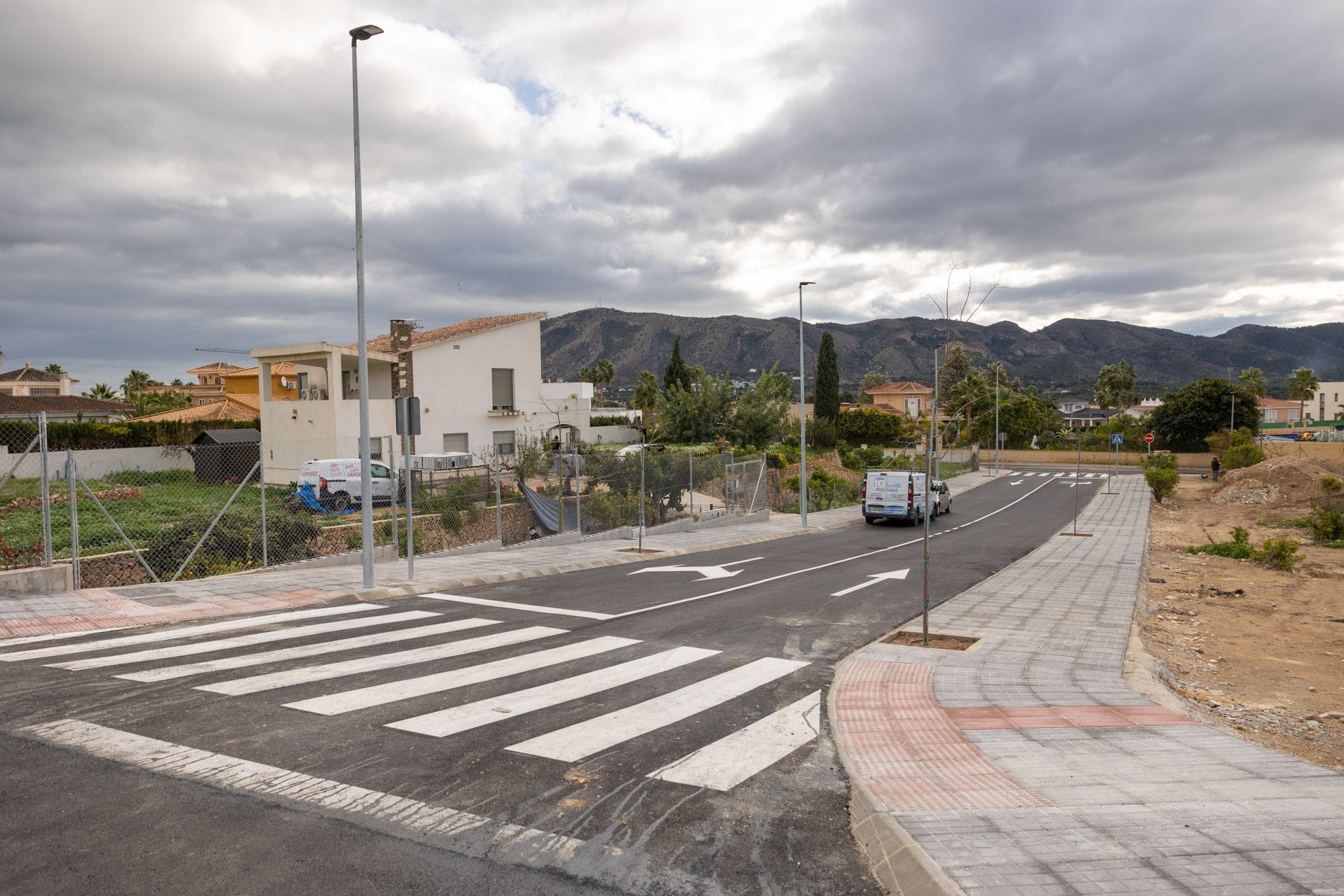 Concluyen las obras de remodelación de la calle Rosa dels Vents en l’Alfàs Concluyen las obras de remodelación de la calle Rosa dels Vents en l’Alfàs