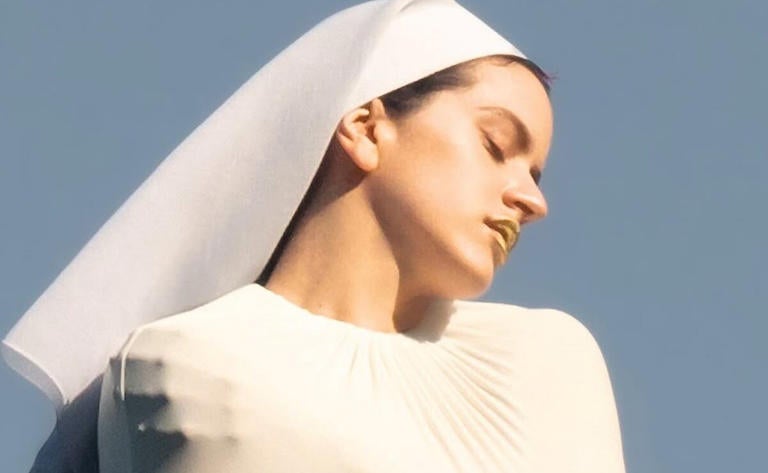 Los jóvenes se sienten vacíos ¿Buscan espiritualidad o fe?