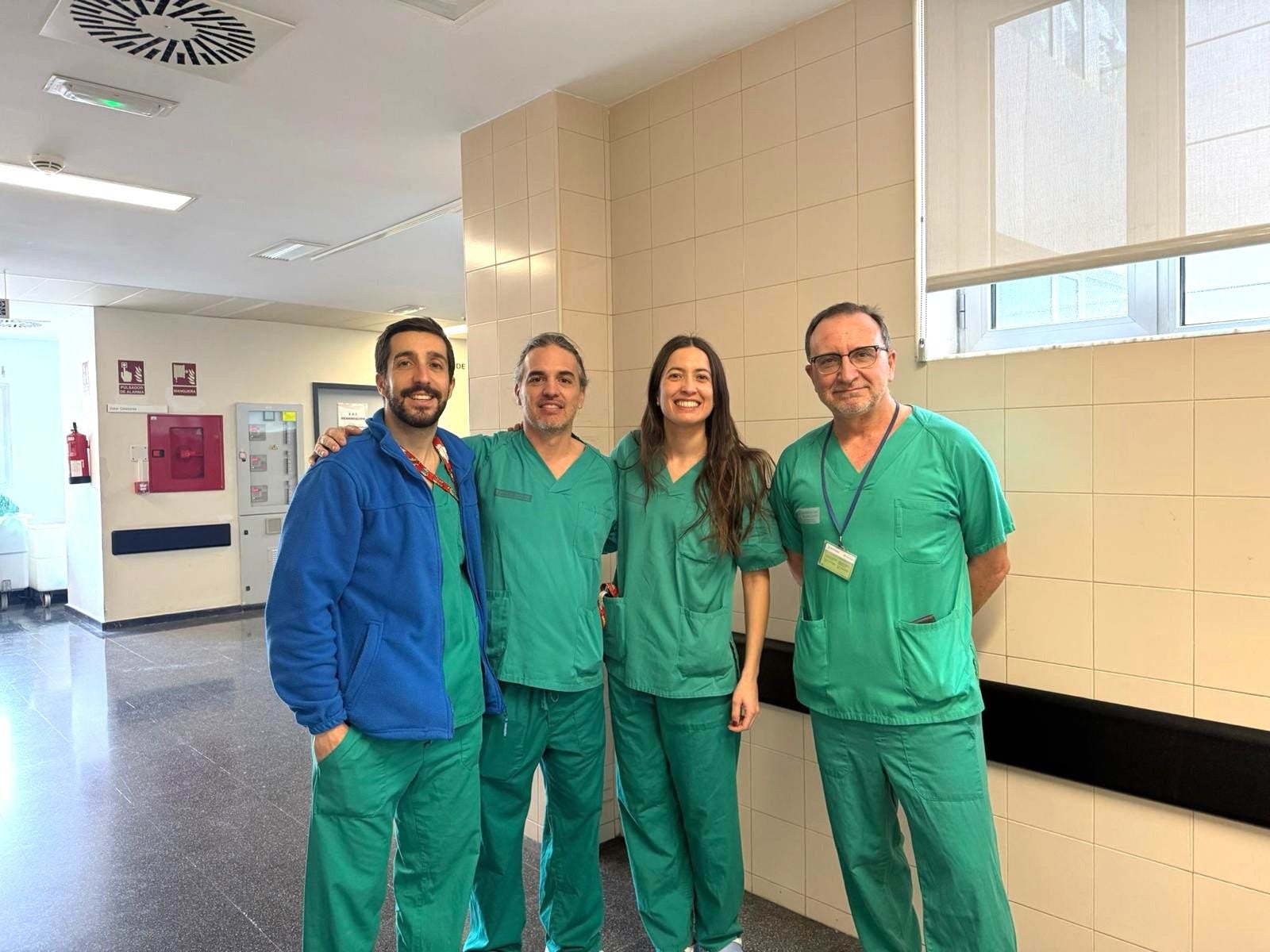 El hospital de Elda implanta la neuromodulación de raíces sacras para tratar pacientes con trastornos del control urinario e intestinal El hospital de Elda implanta la neuromodulación de raíces sacras para tratar pacientes con trastornos del control urinario e intestinal