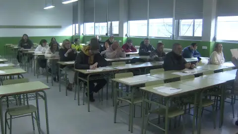 Mas de 5.000 aspirantes se presentan a las oposiciones de celador Mas de 5.000 aspirantes se presentan a las oposiciones de celador