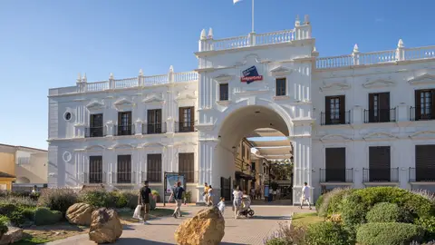 McArthurGlen Málaga cierra 2025 con un incremento del 9% en ventas y del 6% en afluencia, alcanzando los 9,2 millones de visitantes Comercio