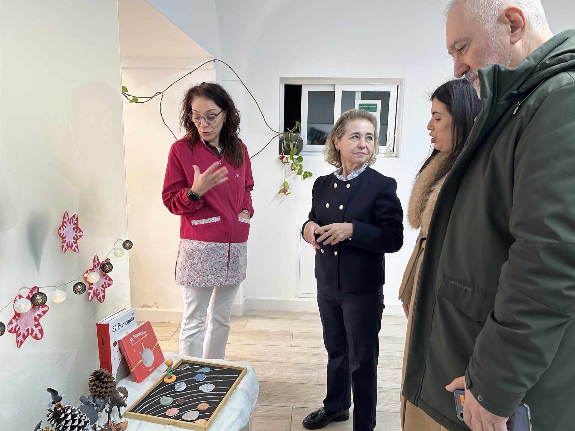 La Junta abona a más de 3.400 familias de Extremadura ayudas de 200 euros para escolarizar a menores de 1 a 3 años La Junta abona a más de 3.400 familias de Extremadura ayudas de 200 euros para escolarizar a menores de 1 a 3 años