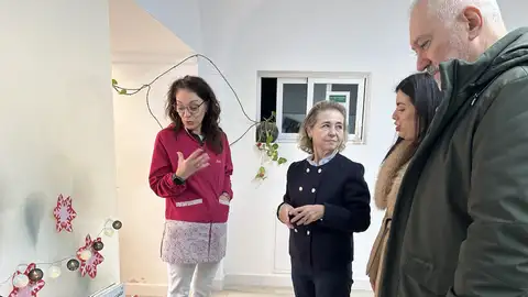 La Junta abona a más de 3.400 familias de Extremadura ayudas de 200 euros para escolarizar a menores de 1 a 3 años La Junta abona a más de 3.400 familias de Extremadura ayudas de 200 euros para escolarizar a menores de 1 a 3 años