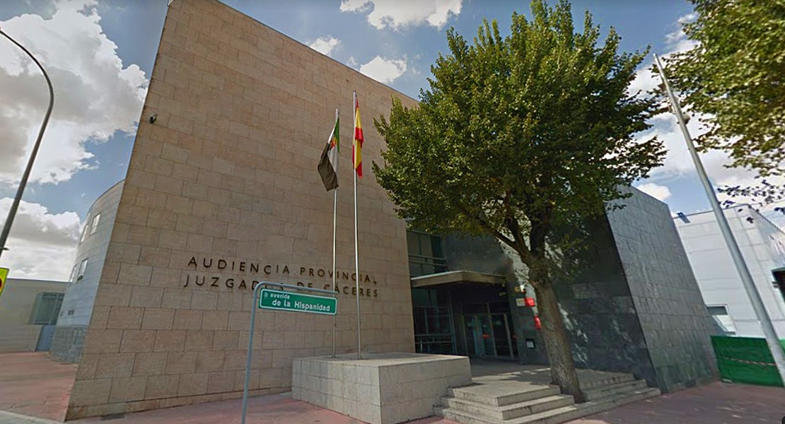Prisión provisional comunicada y sin fianza para el entrenador de un club pacense por captación de menores para pornografía Prisión provisional comunicada y sin fianza para el entrenador de un club pacense por captación de menores para pornografía