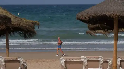 Publicada la convocatoria de subvenciones por más de seis millones de euros para la recuperación medioambiental de playas de Andalucía Publicada la convocatoria de subvenciones por más de seis millones de euros para la recuperación medioambiental de playas de Andalucía