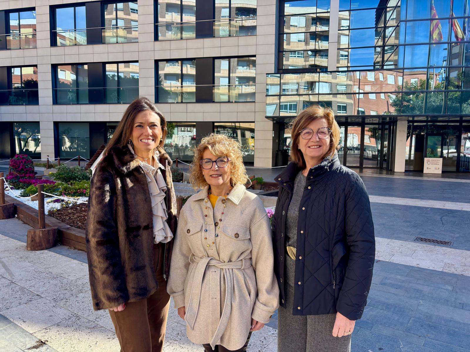 Almassora concede a la filóloga clásica Mariló Limo Escura el premio Clara Campoamor con motivo del Día Internacional de la Mujer Almassora concede a la filóloga clásica Mariló Limo Escura el premio Clara Campoamor con motivo del Día Internacional de la Mujer