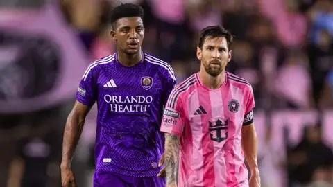 El Villarreal última el fichaje del norteamericano Freeman El Villarreal última el fichaje del norteamericano Freeman