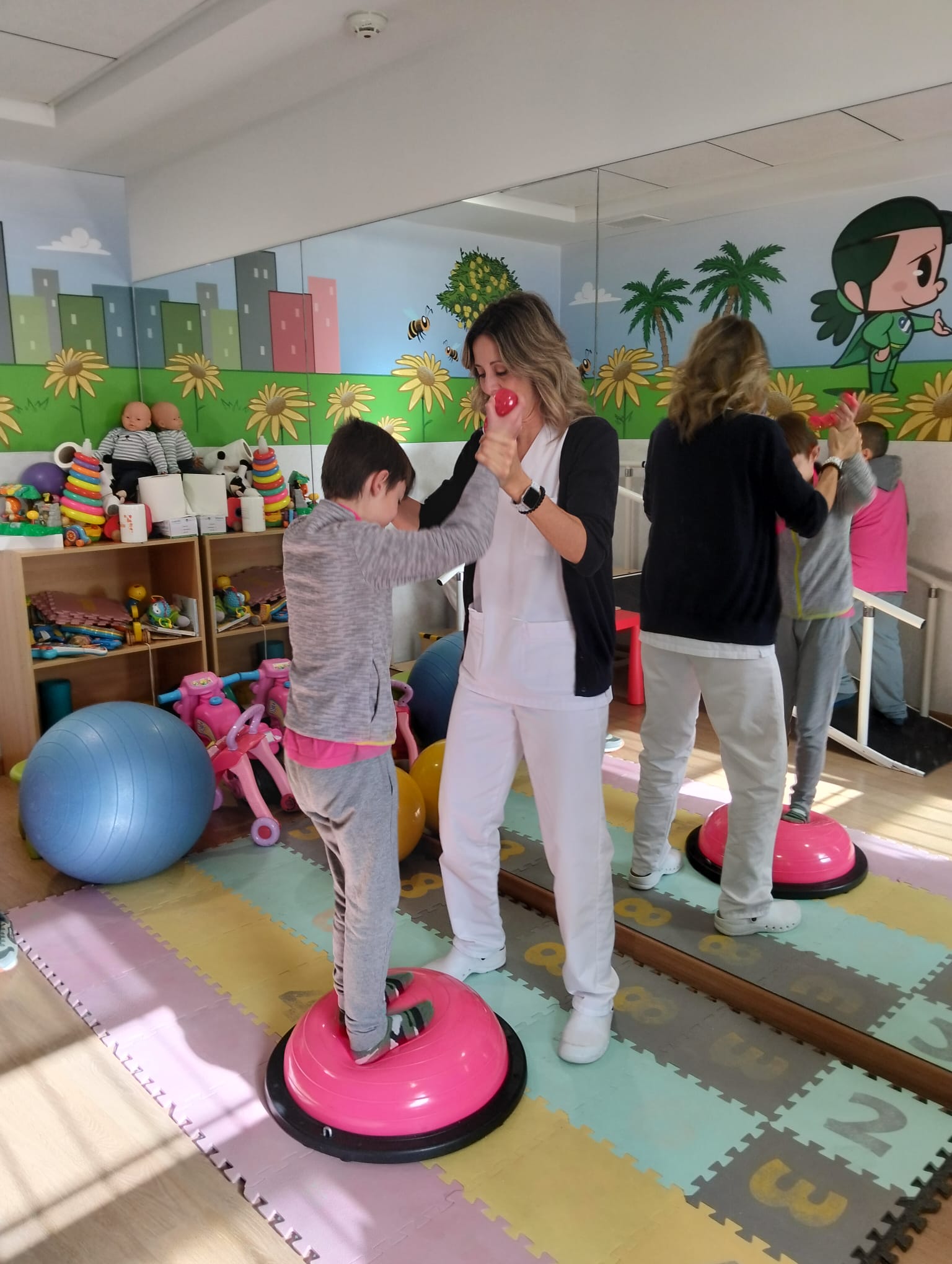 El Hospital Vithas Medimar fomenta la inclusión y la salud eliminando barreras para alumnos con autismo del CEIP Óscar Esplá El Hospital Vithas Medimar fomenta la inclusión y la salud eliminando barreras para alumnos con autismo del CEIP Óscar Esplá
