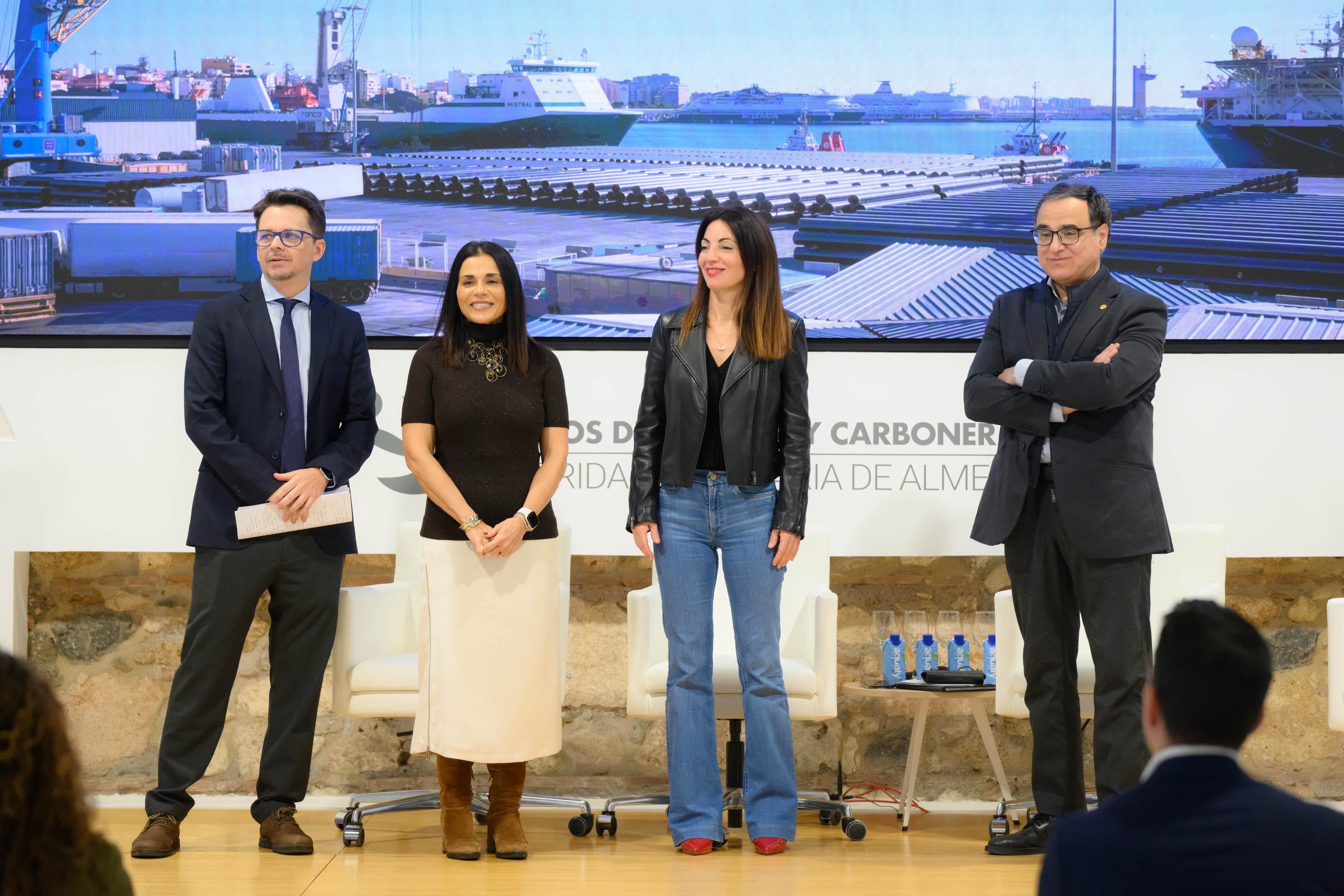 La actividad portuaria genera en Almería uno de cada 100 empleos y dos de cada 100 euros de renta La actividad portuaria genera en Almería uno de cada 100 empleos y dos de cada 100 euros de renta