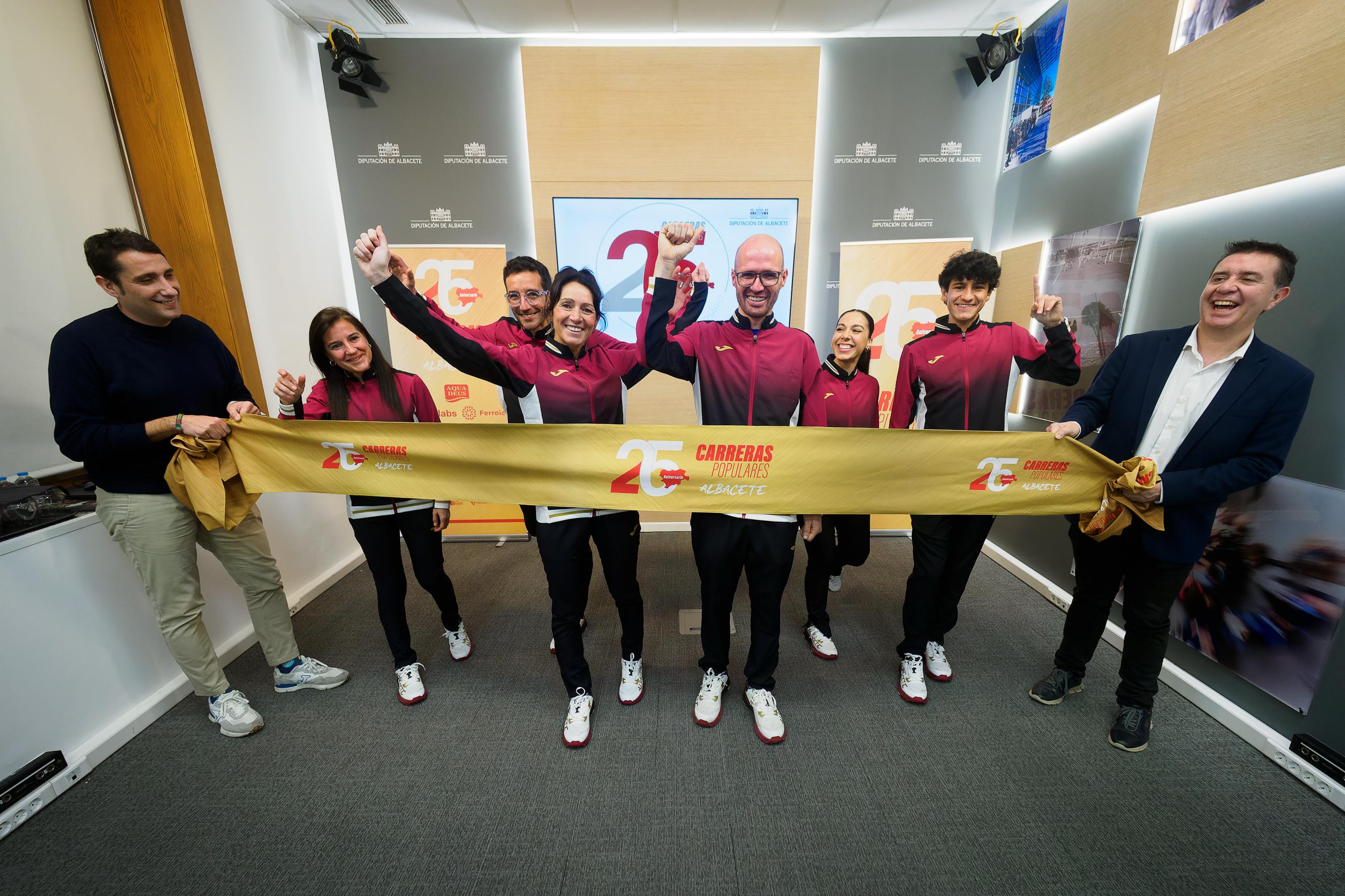 45 pruebas y más de medio centenar de actividades para festejar el 25ª aniversario de las Carreras Populares 45 pruebas y más de medio centenar de actividades para festejar el 25ª aniversario de las Carreras Populares