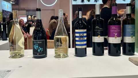 Una muestra de los productos de la IGP Vino de la Tierra de Ibiza que se pueden degustar en Madrid Fusión. Una muestra de los productos de la IGP Vino de la Tierra de Ibiza que se pueden degustar en Madrid Fusión.