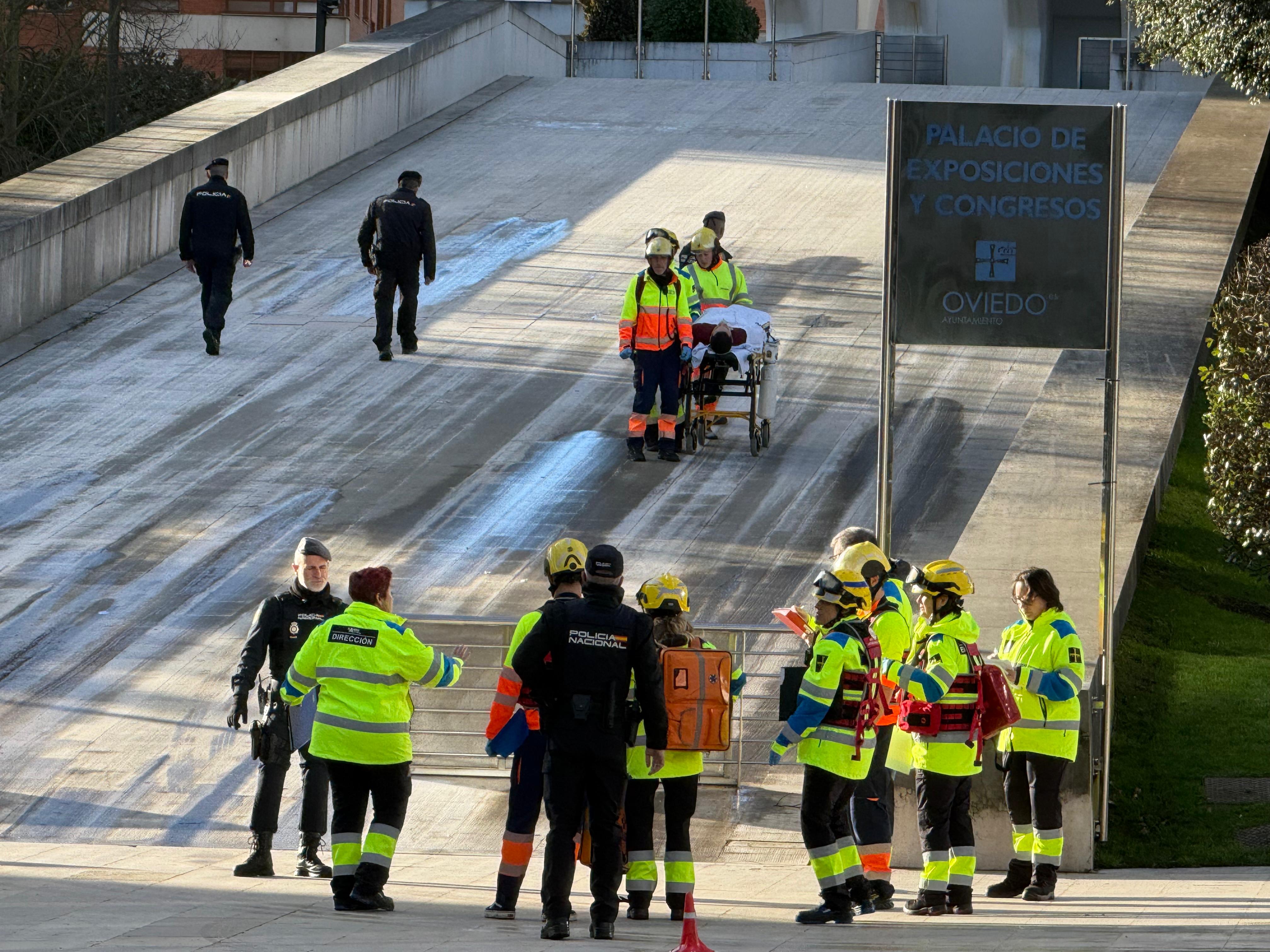 La Policía Nacional realiza simulacro de intervención antiterrorista en el Palacio de Congresos de Oviedo La Policía Nacional realiza simulacro de intervención antiterrorista en el Palacio de Congresos de Oviedo