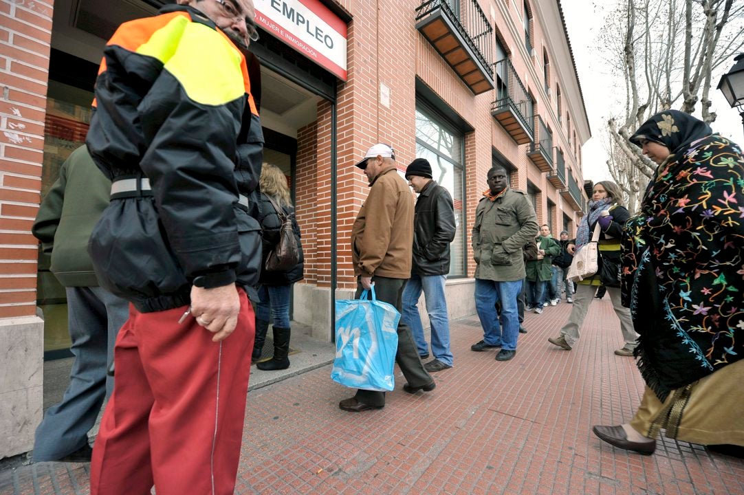 El paro baja del 10% por primera vez desde 2008 tras la creación de 605.400 empleos en 2025 El paro baja del 10% por primera vez desde 2008 tras la creación de 605.400 empleos en 2025
