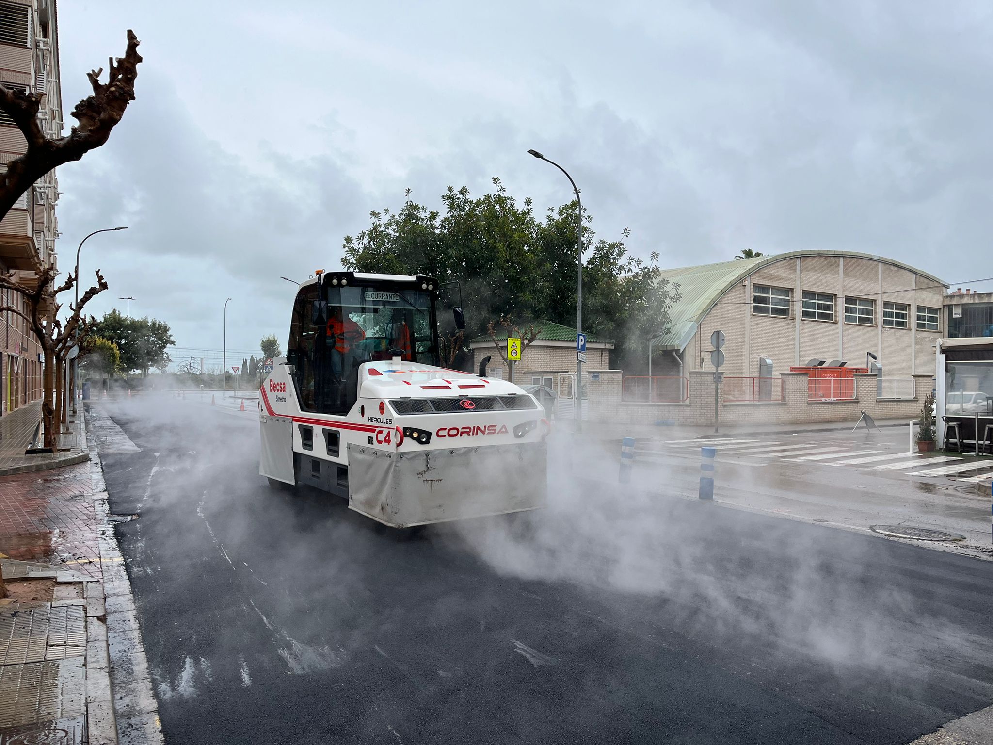 Vila-real mejora el firme de siete calles y acondiciona dos aparcamientos con el excedente de material Vila-real mejora el firme de siete calles y acondiciona dos aparcamientos con el excedente de material