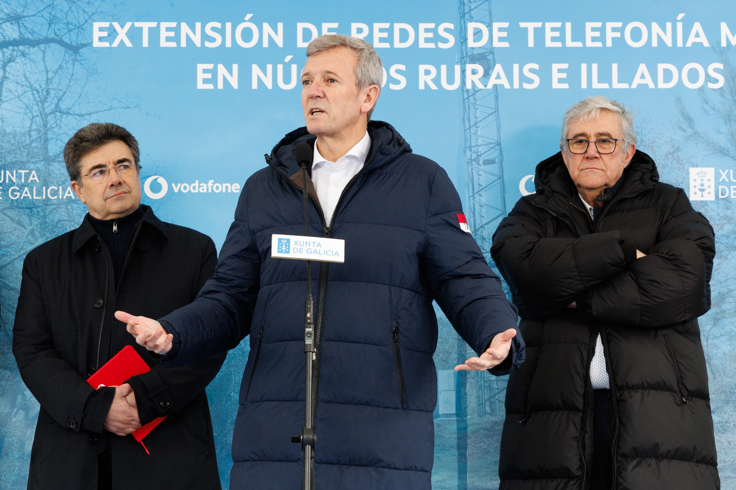 Rueda destaca un investimento de 10,6 M€ para levar a cobertura móbil o rural galego Rueda destaca un investimento de 10,6 M€ para levar a cobertura móbil o rural galego