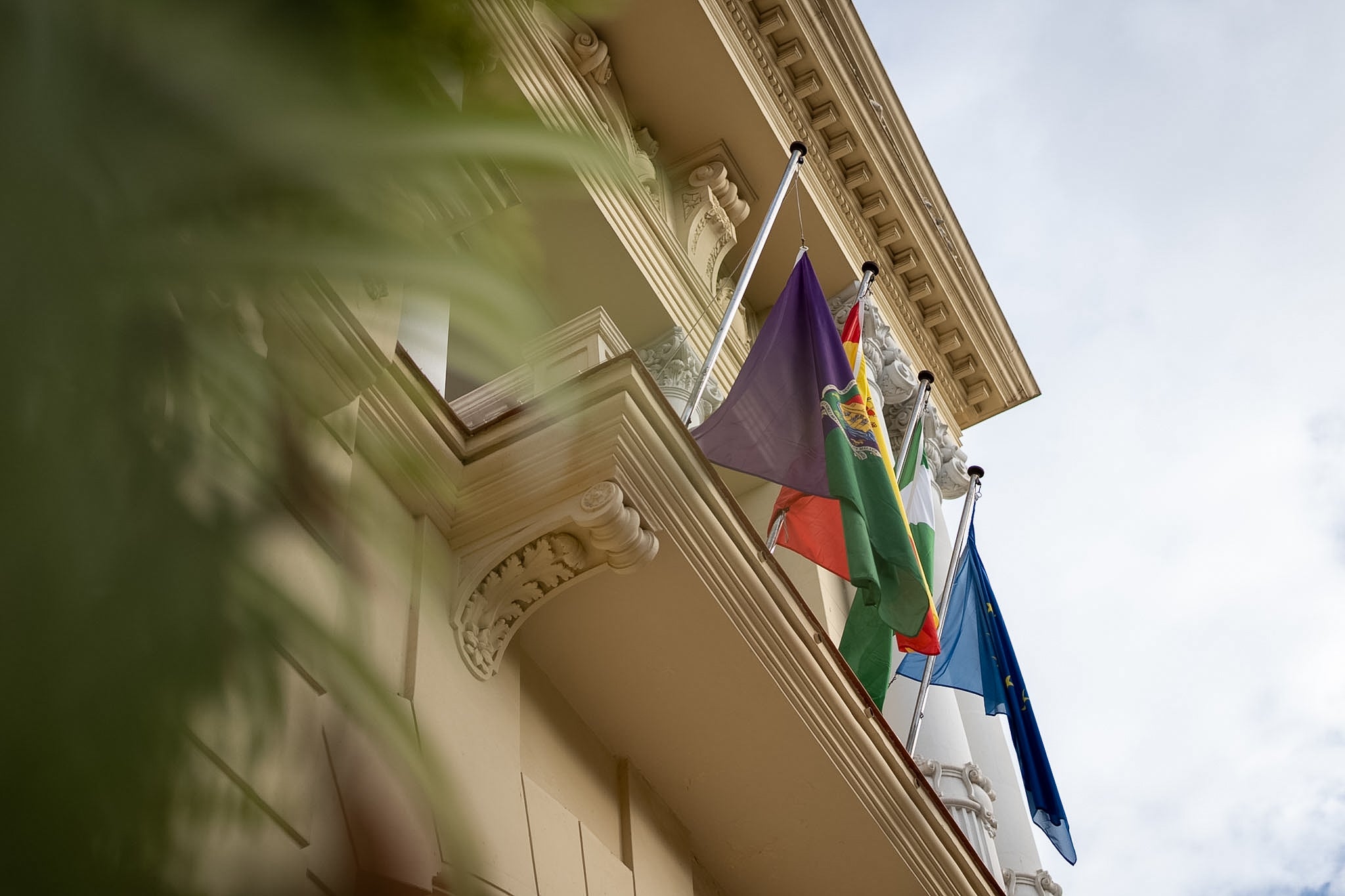 Decretados dos días de luto por el fallecimiento del periodista Guillermo Jiménez Smerdou, Medalla de la Ciudad e Hijo Predilecto Decretados dos días de luto por el fallecimiento del periodista Guillermo Jiménez Smerdou, Medalla de la Ciudad e Hijo Predilecto