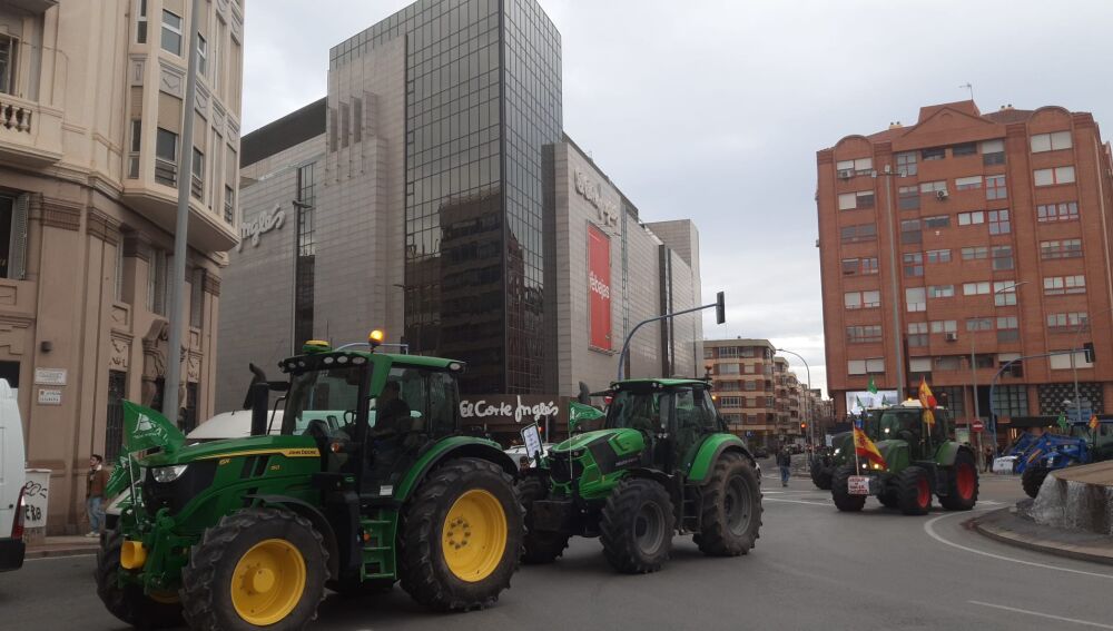Tractores en la Plaza de la Estrella