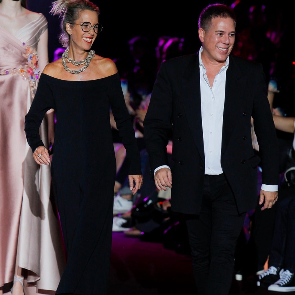 Hannibal Laguna recibe el Premio Ateneo Mercantil 2025 por su trayectoria creativa y proyección internacional Hannibal Laguna recibe el Premio Ateneo Mercantil 2025 por su trayectoria creativa y proyección internacional