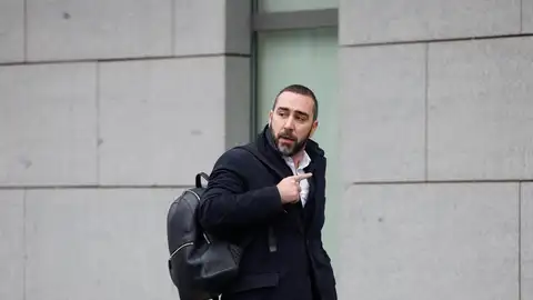 El empresario Víctor de Aldama a su llegada a la Audiencia Nacional El empresario Víctor de Aldama a su llegada a la Audiencia Nacional