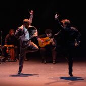 Los hermanos Diego y Hugo Aguilar preestrenan en el marco de In Progress ‘Cuestión de tiempo’, un encuentro íntimo con el flamenco que explora la herencia, la memoria y el vínculo familiar