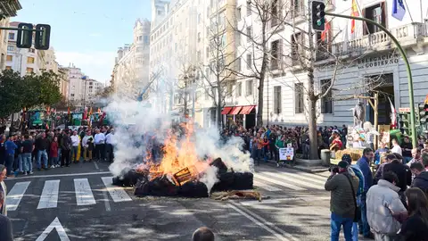 Los ganaderos cántabros protagonizan una movilización tensa en Santander Los ganaderos cántabros protagonizan una movilización tensa en Santander