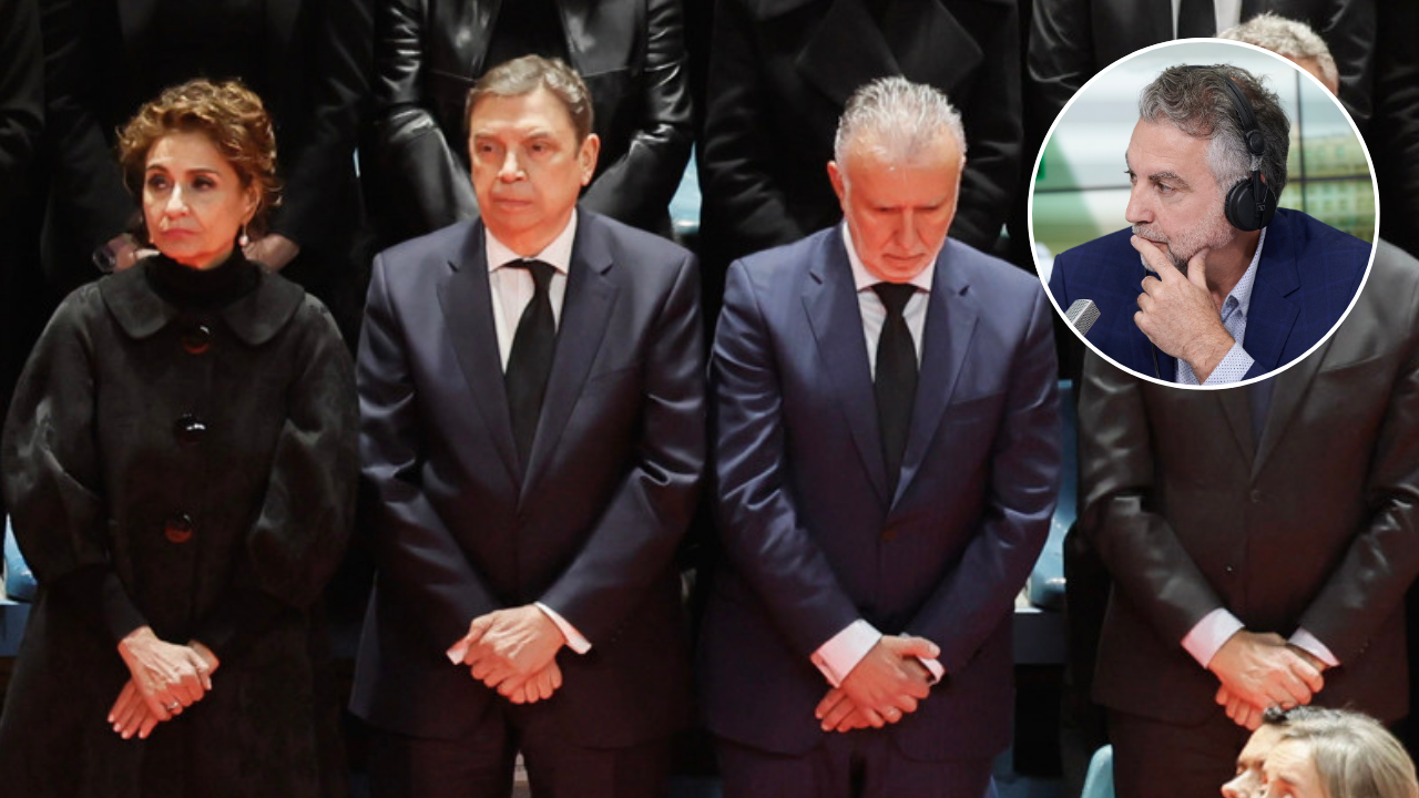 Alsina ironiza sobre la ausencia de Sánchez en el funeral por Adamuz y sobre que el Gobierno entrase por una puerta sin público: "Por la razón que sea" Alsina ironiza sobre la ausencia de Sánchez en el funeral por Adamuz y sobre que el Gobierno entrase por una puerta sin público: "Por la razón que sea"