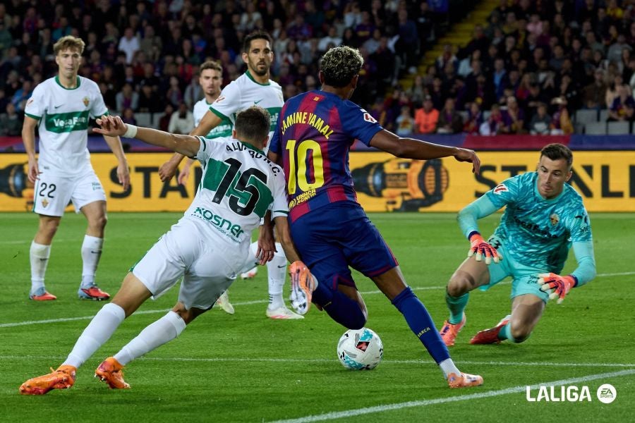 El Elche quiere recuperar la esencia ante el Barcelona El Elche quiere recuperar la esencia ante el Barcelona