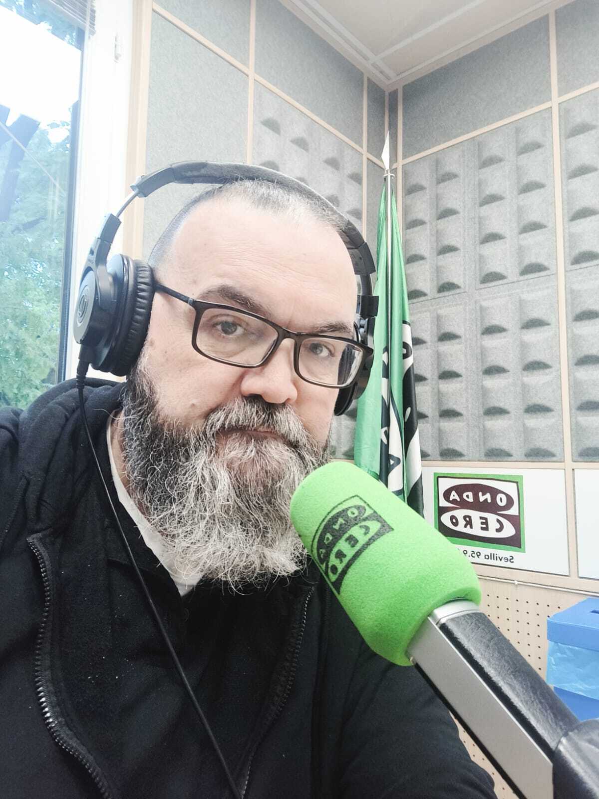 David Vico, filósofo: "Si empezamos a perder la confianza en los demás obviamente nos cerramos sobre nosotros mismos"