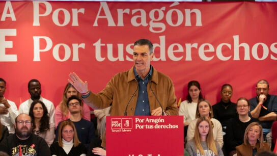 El secretario general del PSOE y presidente del Gobierno, Pedro S&aacute;nchez, durante su participaci&oacute;n en un acto electoral del PSOE este domingo en Teruel