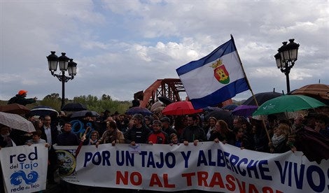 La plataforma en defensa del Tajo en Talavera se disuelve La plataforma en defensa del Tajo en Talavera se disuelve