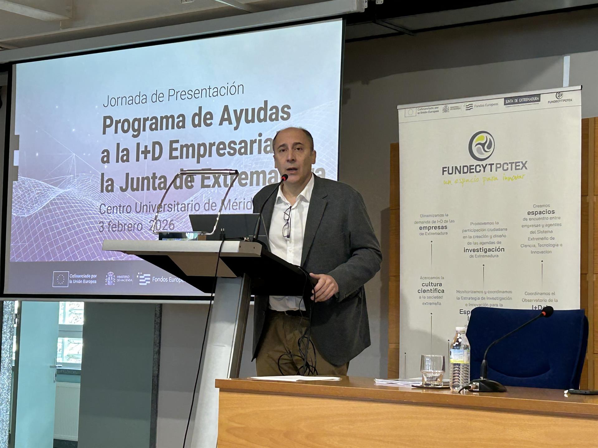 Una jornada en Mérida informa a empresarios extremeños sobre las ayudas de la Junta para invertir en investigación Una jornada en Mérida informa a empresarios extremeños sobre las ayudas de la Junta para invertir en investigación
