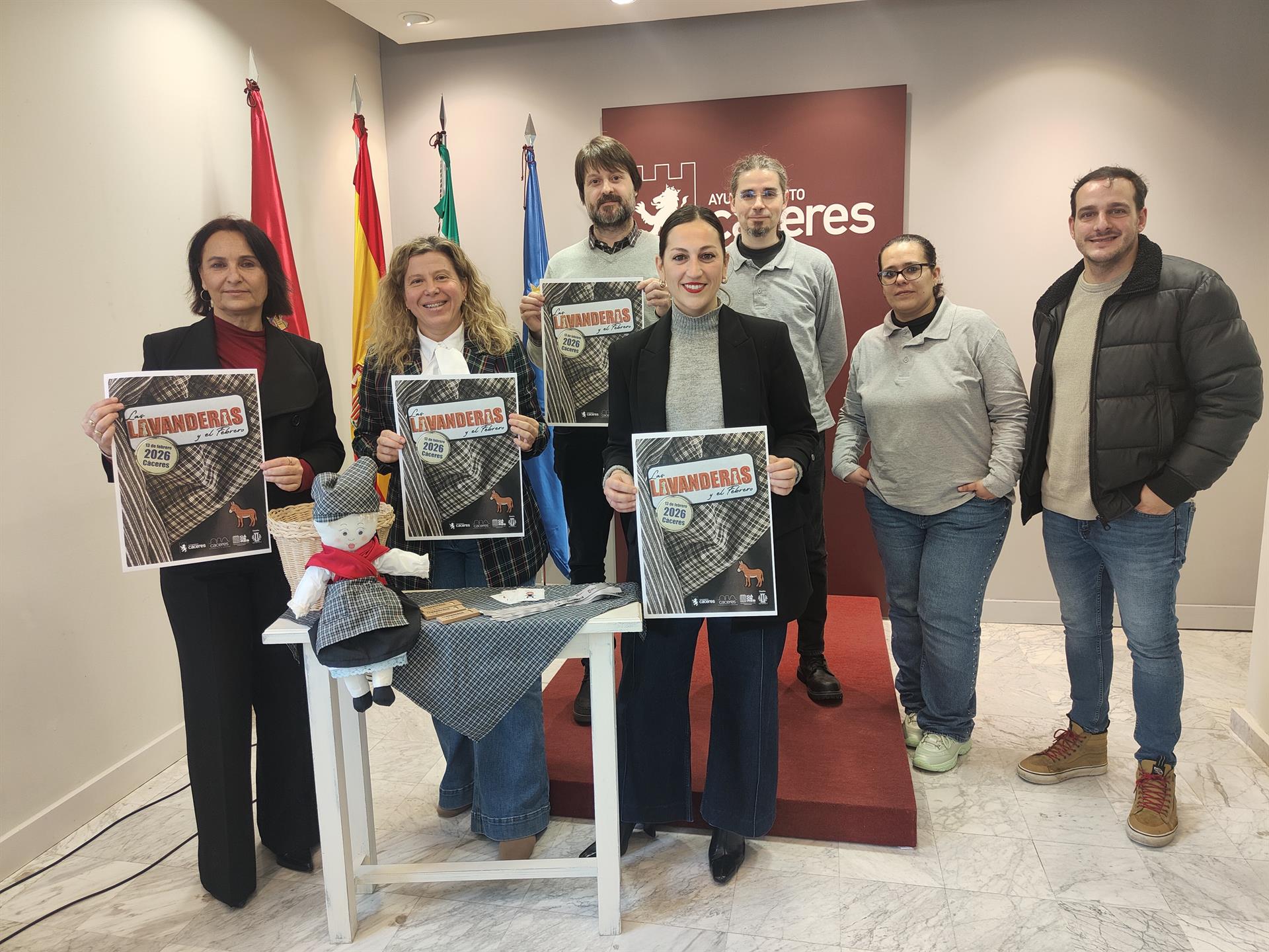 Unas 1.500 personas participarán el 13 de febrero en el desfile de Las Lavanderas de Cáceres, que busca el interés turístico regional Unas 1.500 personas participarán el 13 de febrero en el desfile de Las Lavanderas de Cáceres, que busca el interés turístico regional