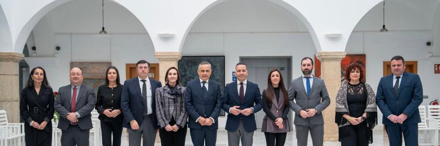 Vox asegura que Guardiola confunde "sus caprichos con la realidad" y que la actitud del PP hace "desconfiar todavía más" Vox asegura que Guardiola confunde "sus caprichos con la realidad" y que la actitud del PP hace "desconfiar todavía más"