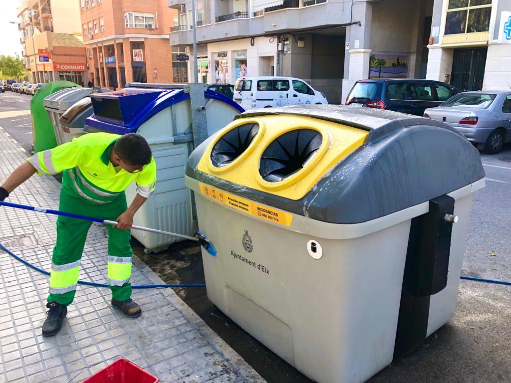 La recogida selectiva de envases bate récord en Elche en 2025: se supera las 3.000 toneladas en un año La recogida selectiva de envases bate récord en Elche en 2025: se supera las 3.000 toneladas en un año