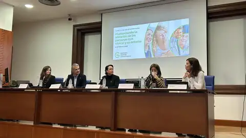 La AECC presenta en Mérida un modelo de atención al cáncer "más humano e integral" La AECC presenta en Mérida un modelo de atención al cáncer "más humano e integral"