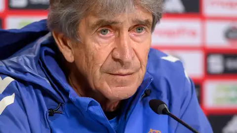 Pellegrini apela a la "concentración" ante el "poderío" atlético Pellegrini apela a la "concentración" ante el "poderío" atlético
