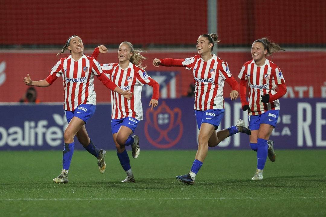 Atlético de Madrid y Tenerife avanzan a semifinales de la Copa de la Reina Atlético de Madrid y Tenerife avanzan a semifinales de la Copa de la Reina