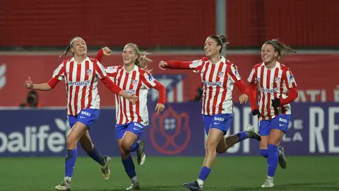 Atlético de Madrid y Tenerife avanzan a semifinales de la Copa de la Reina Atlético de Madrid y Tenerife avanzan a semifinales de la Copa de la Reina