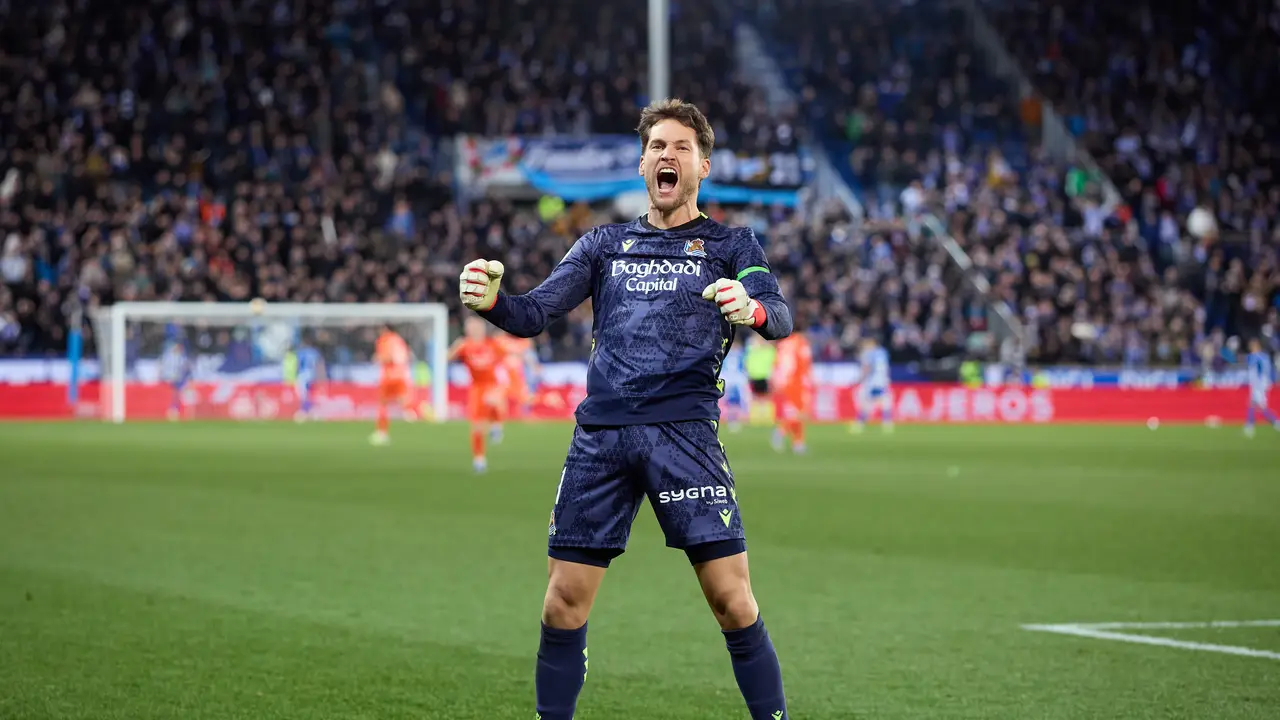 Álex Remiro, sobre la competencia por la portería de la selección: "Hay comentarios que me han molestado" | Onda Cero Radio