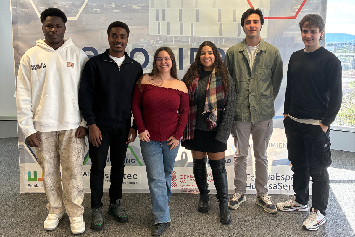 27 projectes emprenedors mostren la seua evolució en la sessió intermèdia d’UJIStartup 27 projectes emprenedors mostren la seua evolució en la sessió intermèdia d’UJIStartup