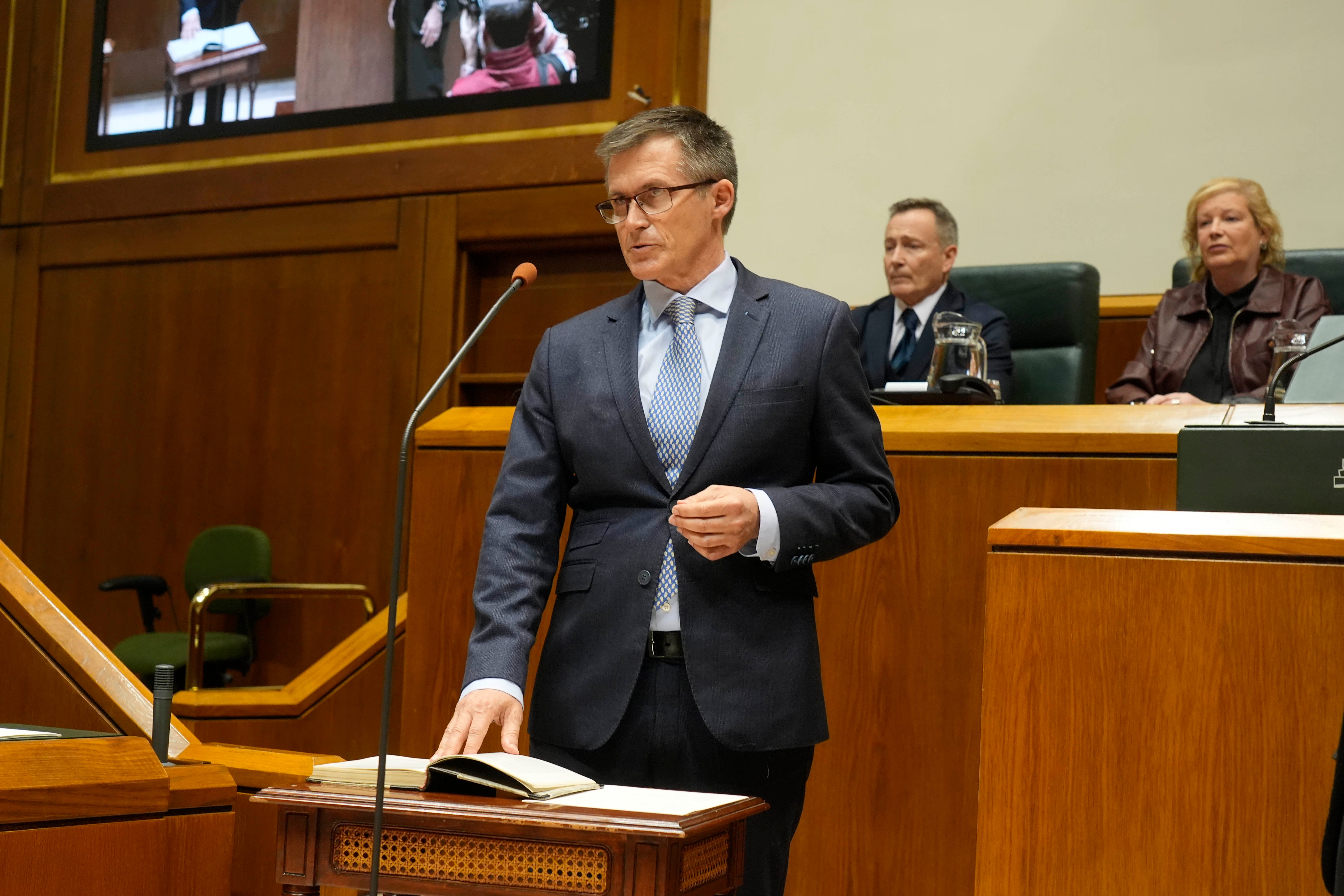 El Ararteko se reunirá con Zupiria para hablar sobre su decisión de informar sobre el origen de los detenidos El Ararteko se reunirá con Zupiria para hablar sobre su decisión de informar sobre el origen de los detenidos