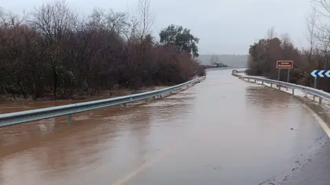 Carretera cortada en Ciudad Real Carretera cortada en Ciudad Real