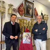 El presidente del Puerto, Alberto Santana, y el hermano mayor de la Redención, Rafael Domínguez, junto al cartel anunciador. El presidente del Puerto, Alberto Santana, y el hermano mayor de la Redención, Rafael Domínguez, junto al cartel anunciador.