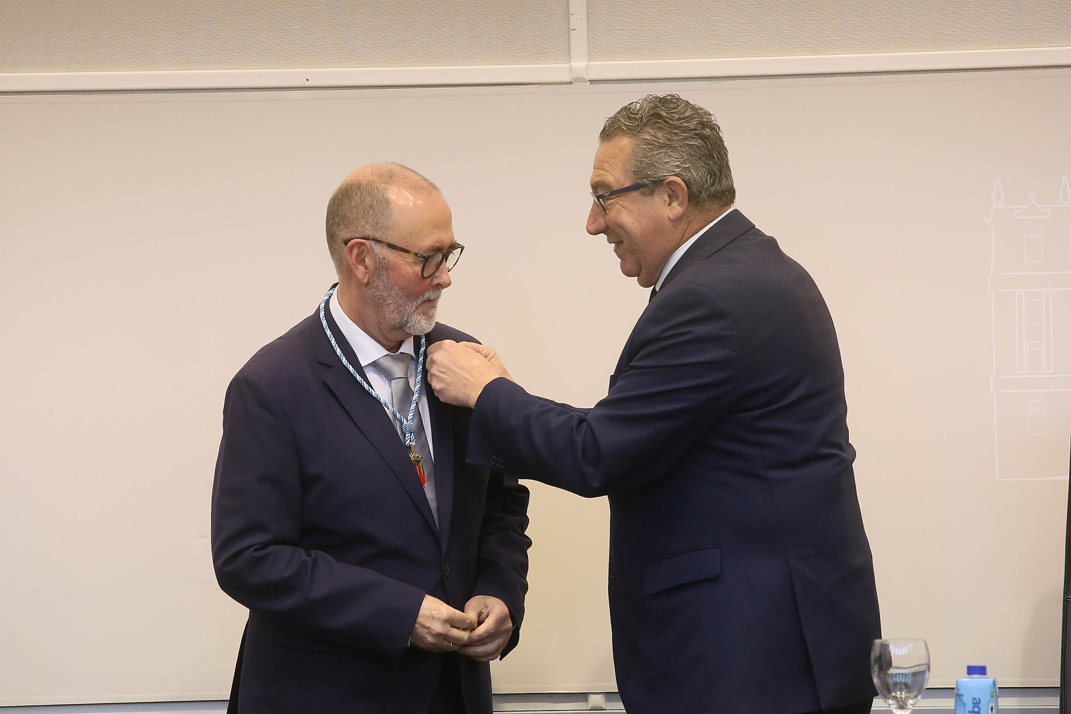 El alcalde de El Campello toma posesión como nuevo diputado provincial del grupo popular El alcalde de El Campello toma posesión como nuevo diputado provincial del grupo popular