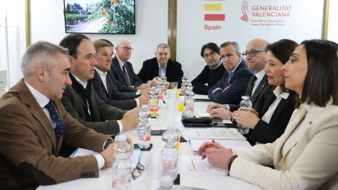 El president de la Generalitat, Juanfran P&eacute;rez Llorca, reunido en la Feria Log&iacute;stica de la Fruta de Berl&iacute;n